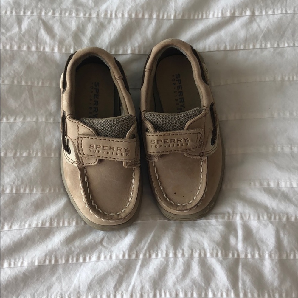 Toddler Sperry boat shoe with Velcro - wide width